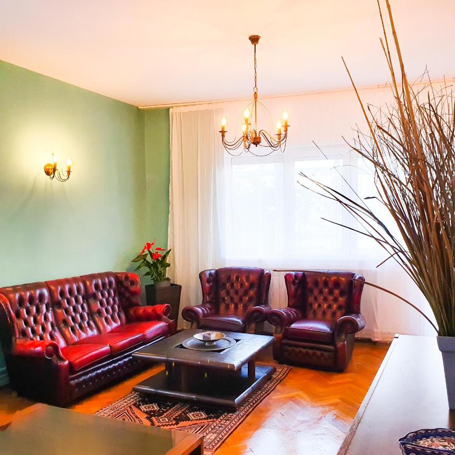 City Center Apartment Букурещ Екстериор снимка